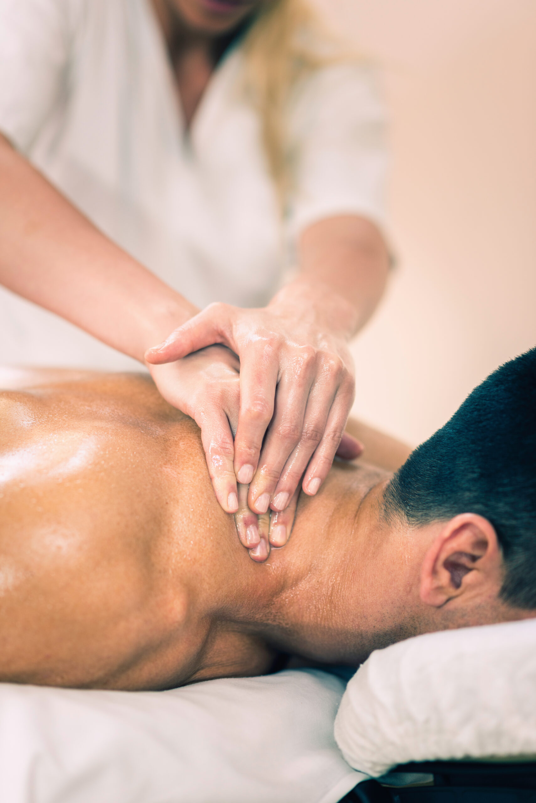 Sports massage – Massaging Neck
